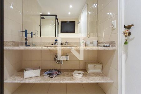 Apartamento para alugar com 163m², 4 quartos e 2 vagas Apartamento para alugar com 163m², 4 quartos e 2 vagasQuarto 2 - Suíte