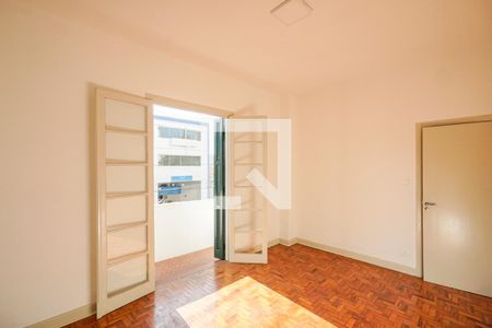 Quarto e sala de kitnet/studio para alugar com 1 quarto, 38m² em Pari, São Paulo