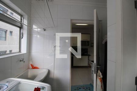 Apartamento para alugar com 110m², 2 quartos e 1 vagaÁrea de Serviço