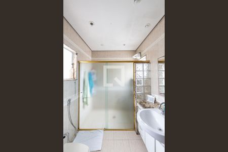 Casa à venda com 272m², 3 quartos e 3 vagas Casa à venda com 272m², 3 quartos e 3 vagasSuite