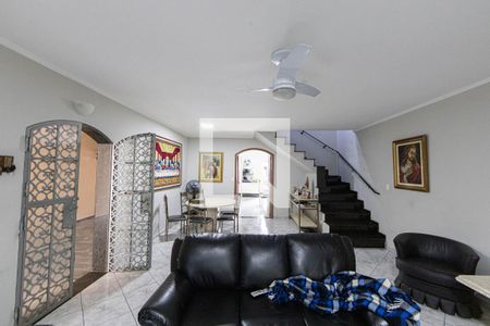 Sala de casa à venda com 3 quartos, 272m² em Vila Carrão, São Paulo