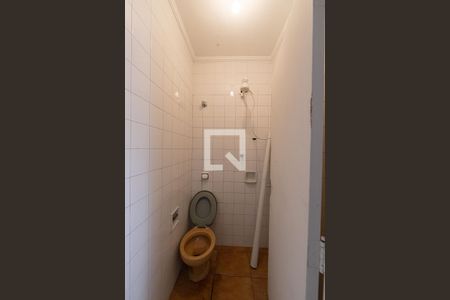 Casa à venda com 272m², 3 quartos e 3 vagas Casa à venda com 272m², 3 quartos e 3 vagasBanheiro de Serviço 2