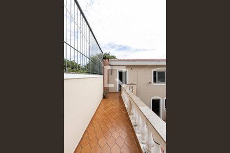 Casa à venda com 272m², 3 quartos e 3 vagas Casa à venda com 272m², 3 quartos e 3 vagasÁrea de Serviço