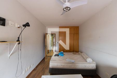 Quarto 1 de casa à venda com 3 quartos, 272m² em Vila Carrão, São Paulo