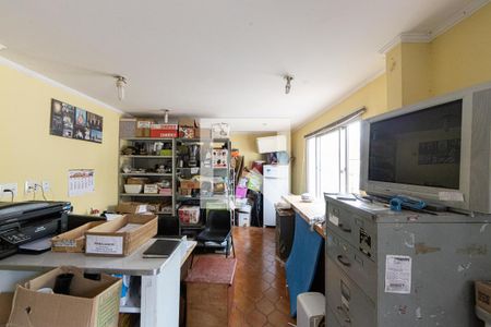 Casa à venda com 272m², 3 quartos e 3 vagas Casa à venda com 272m², 3 quartos e 3 vagasQuarto de Serviço