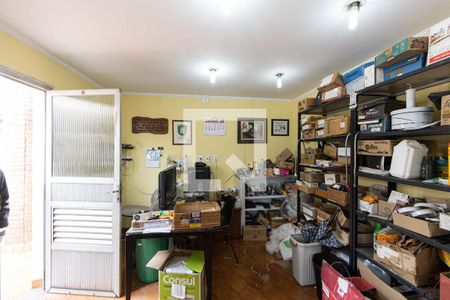 Casa à venda com 272m², 3 quartos e 3 vagas Casa à venda com 272m², 3 quartos e 3 vagasQuarto de Serviço