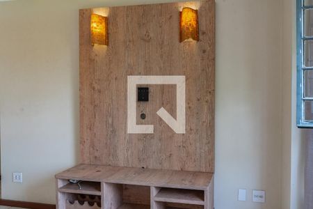 Sala de apartamento à venda com 3 quartos, 67m² em Jardim García, Campinas