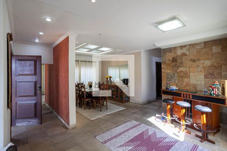Sala 1 de casa à venda com 5 quartos, 400m² em Esplanada, Belo Horizonte