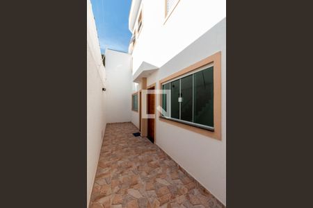 Casa de condomínio para alugar com 62m², 2 quartos e 1 vaga Casa de condomínio para alugar com 62m², 2 quartos e 1 vagaÁrea Externa