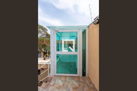 Casa de condomínio para alugar com 62m², 2 quartos e 1 vaga Casa de condomínio para alugar com 62m², 2 quartos e 1 vagaÁrea Externa