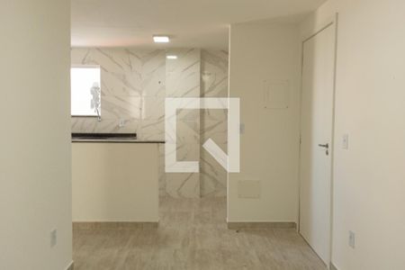 Sala/Cozinha de apartamento para alugar com 1 quarto, 40m² em Recreio dos Bandeirantes, Rio de Janeiro