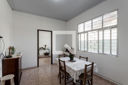 Sala de casa à venda com 2 quartos, 80m² em Sarandi, Porto Alegre