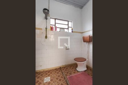 Banheiro de casa à venda com 2 quartos, 80m² em Sarandi, Porto Alegre