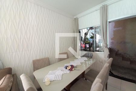 Sala de casa à venda com 2 quartos, 88m² em Copacabana, Belo Horizonte