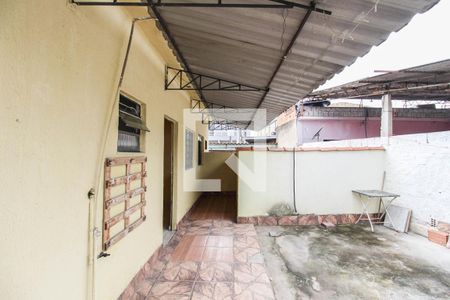 Casa para alugar com 40m², 1 quarto e 1 vagaQuintal