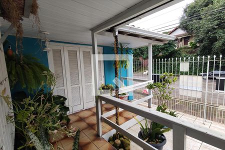 Casa à venda com 140m², 2 quartos e 3 vagas Casa à venda com 140m², 2 quartos e 3 vagasVaranda