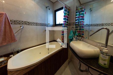 Apartamento à venda com 364m², 3 quartos e 3 vagas Apartamento à venda com 364m², 3 quartos e 3 vagasBanheiro