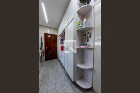Apartamento à venda com 364m², 3 quartos e 3 vagas Apartamento à venda com 364m², 3 quartos e 3 vagasCozinha