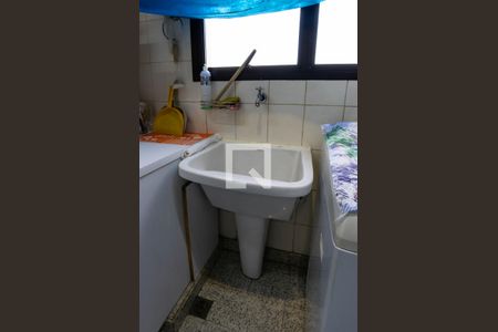 Apartamento à venda com 364m², 3 quartos e 3 vagas Apartamento à venda com 364m², 3 quartos e 3 vagasÁrea de Serviço