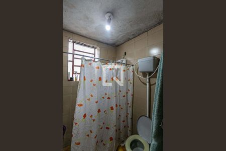 Casa à venda com 140m², 3 quartos e 2 vagasBanheiro 2