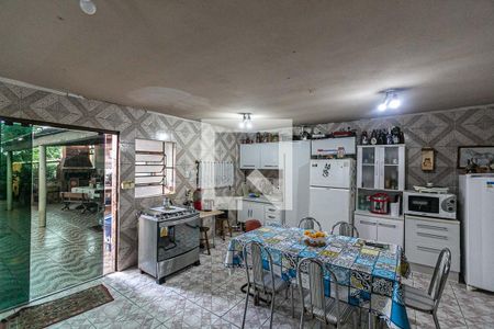 Casa à venda com 140m², 3 quartos e 2 vagasCozinha