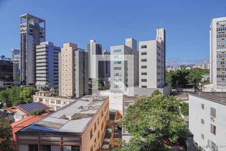 Apartamento para alugar com 60m², 2 quartos e 2 vagasVista do Quarto Suíte 