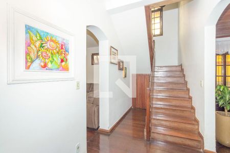 Casa para alugar com 4 quartos, 600m² em Santa Cruz, Belo Horizonte