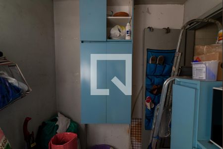 Apartamento à venda com 74m², 2 quartos e 1 vaga Apartamento à venda com 74m², 2 quartos e 1 vagaQuarto de Serviço