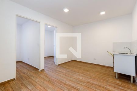 Apartamento para alugar com 32m², 2 quartos e sem vagaSala e Cozinha