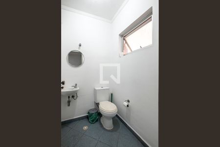 Casa à venda com 285m², 5 quartos e 1 vaga Casa à venda com 285m², 5 quartos e 1 vagaQuarto 2 - Banheiro