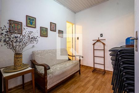 Casa à venda com 285m², 5 quartos e 1 vaga Casa à venda com 285m², 5 quartos e 1 vagaQuintal - Edícula