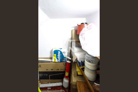 Casa à venda com 250m², 4 quartos e 2 vagas Casa à venda com 250m², 4 quartos e 2 vagasDespensa