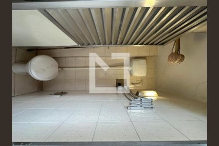 Apartamento à venda com 60m², 2 quartos e sem vaga Apartamento à venda com 60m², 2 quartos e sem vagaBanheiro de serviço