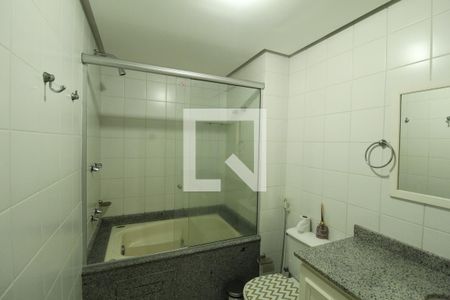 Apartamento à venda com 190m², 4 quartos e 4 vagasBanheiro - Suíte 4