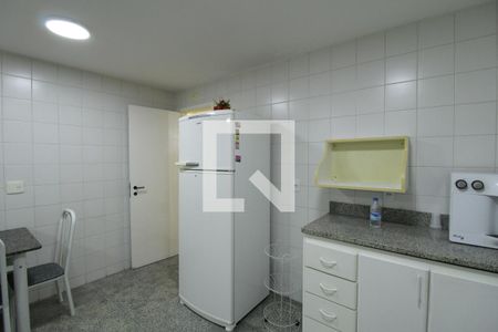 Apartamento à venda com 190m², 4 quartos e 4 vagasCozinha