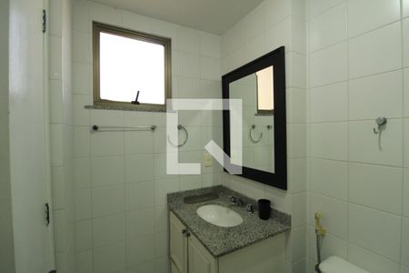 Apartamento à venda com 190m², 4 quartos e 4 vagasBanheiro - Suíte 3