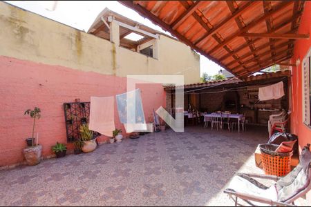 Apartamento para alugar com 250m², 3 quartos e 2 vagasQuintal