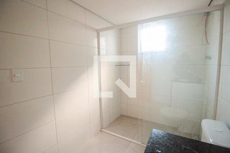 Banheiro de apartamento para alugar com 1 quarto, 25m² em Vila Doutor Eiras, São Paulo