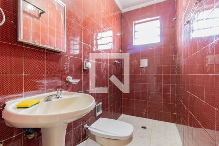 Casa à venda com 110m², 3 quartos e sem vagaBanheiro da Suíte