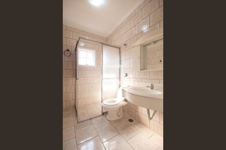 Casa à venda com 200m², 3 quartos e 2 vagasBanheiro da Suíte