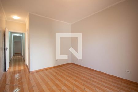 Casa à venda com 200m², 3 quartos e 2 vagasSuíte