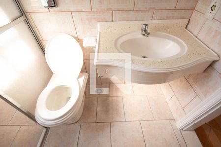 Casa à venda com 200m², 3 quartos e 2 vagasBanheiro da Suíte