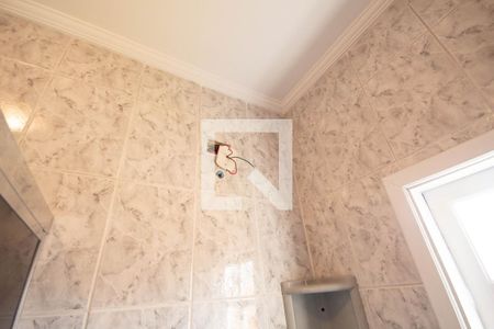 Casa à venda com 200m², 3 quartos e 2 vagasBanheiro Corredor