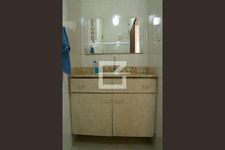 Casa à venda com 200m², 3 quartos e 2 vagasBanheiro Social