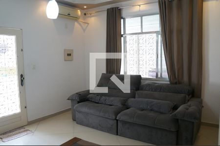 Sala 1 de casa à venda com 3 quartos, 200m² em Piedade, Rio de Janeiro