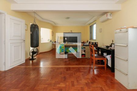 Apartamento à venda com 610m², 4 quartos e 3 vagasQuarto