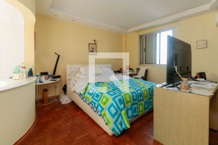 Apartamento à venda com 610m², 4 quartos e 3 vagasQuarto