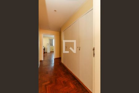 Apartamento à venda com 610m², 4 quartos e 3 vagasCorredor