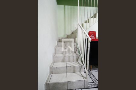 Escada de casa à venda com 3 quartos, 184m² em Vila Bela Vista (zona Norte), São Paulo