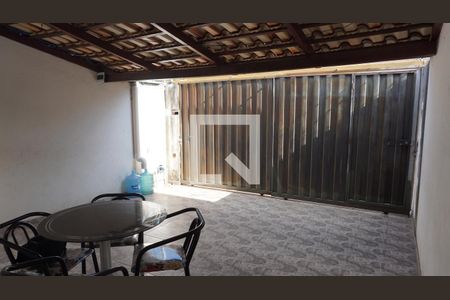 Casa para alugar com 110m², 3 quartos e 2 vagasÁrea Externa
